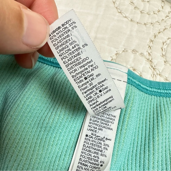 Athleta "Aurora" seamless crop ribbed tank - Picture 3 of 7